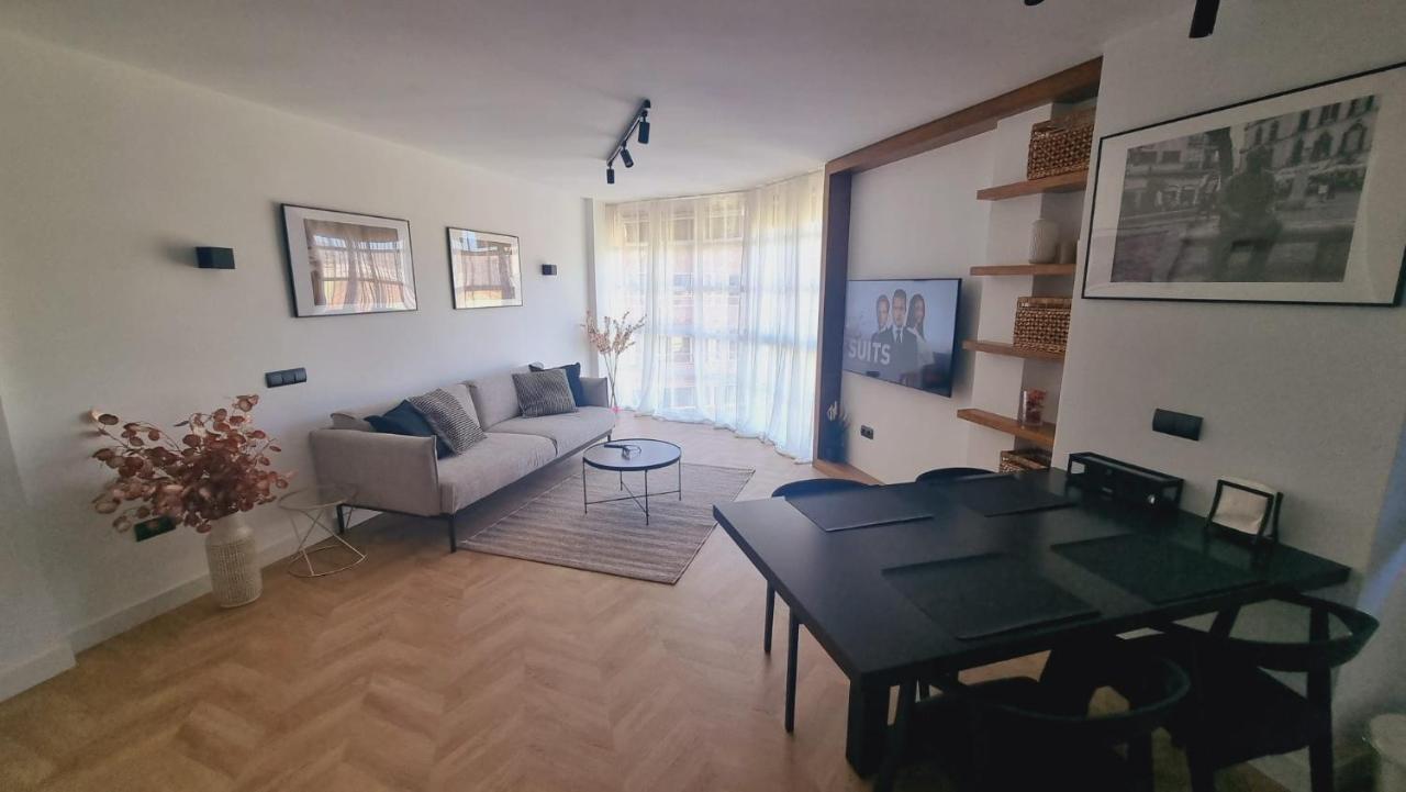 Luxe Appartement In Het Centrum Van Malaga Met Gratis Parkeerplek! Exterior foto