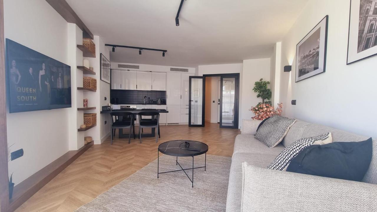 Luxe Appartement In Het Centrum Van Malaga Met Gratis Parkeerplek! Exterior foto